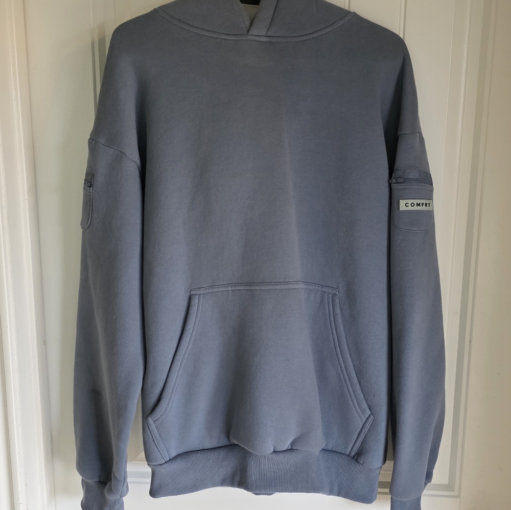 Comfrt Travel Essentials Hoodie, Medium